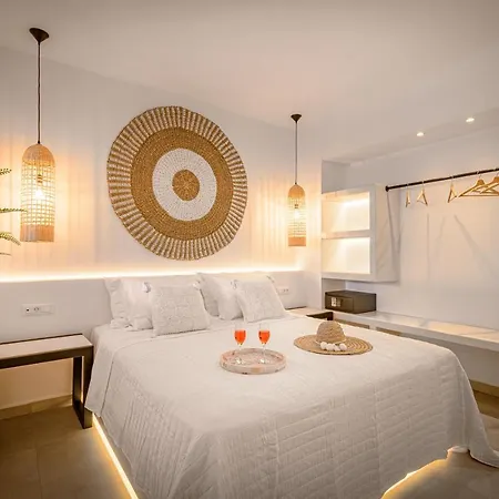 Thealos Santorini Apartment