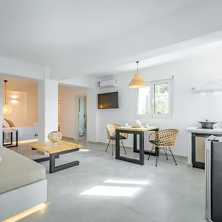 Thealos Santorini Apartment