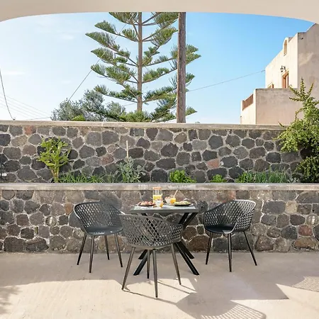 Thealos Santorini Apartamento Pyrgos Kallistis
